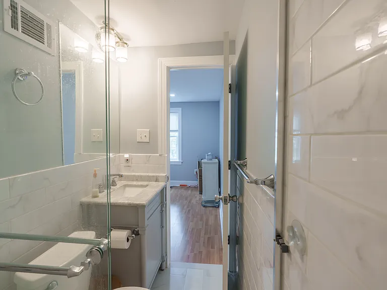 5776 Yellowrose Ct — Photo 16