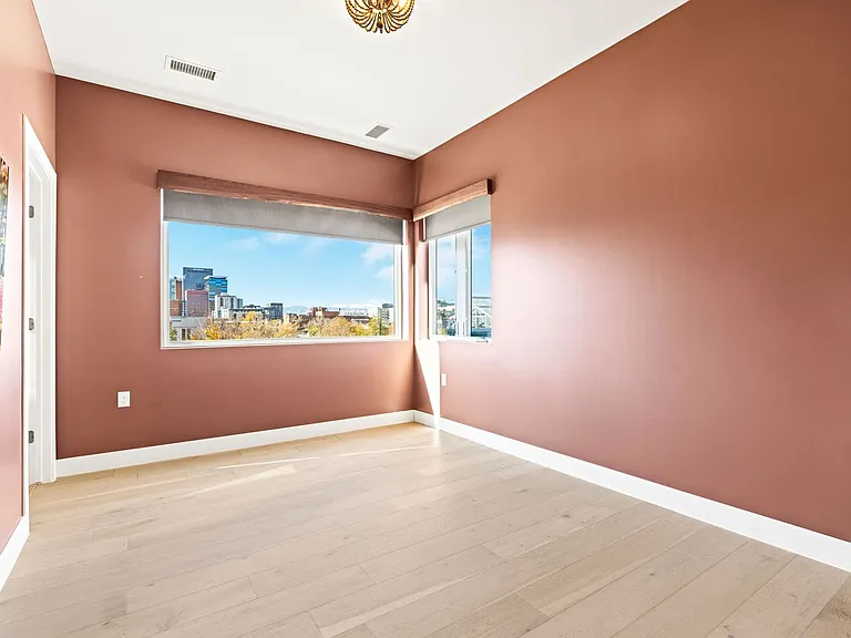2525 Arapahoe St #301 — Photo 14