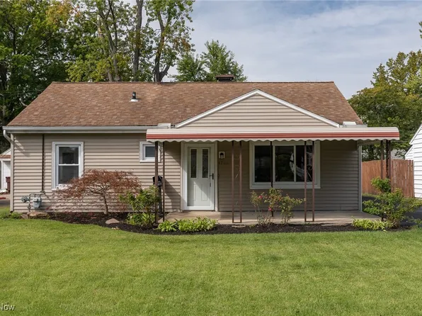 4782 Belle Meadow Rd, Mentor, OH 44060