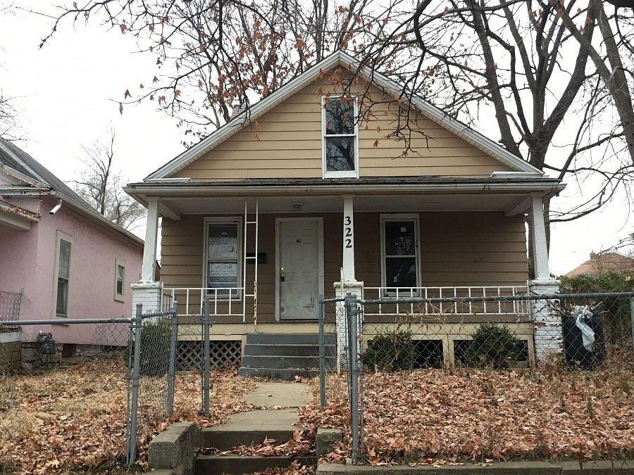 1st image of 322 N White Ave