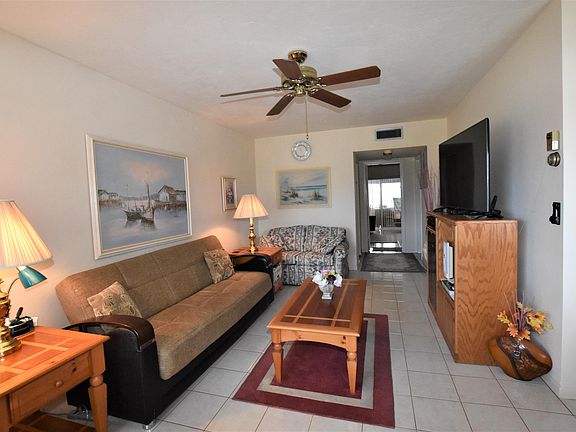 3rd image of 3240 Lake Osborne Dr APT 204