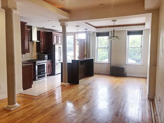 Rented by Compass | media 19