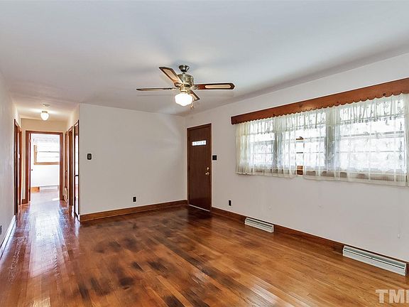 4th image of 2520 Hyde St