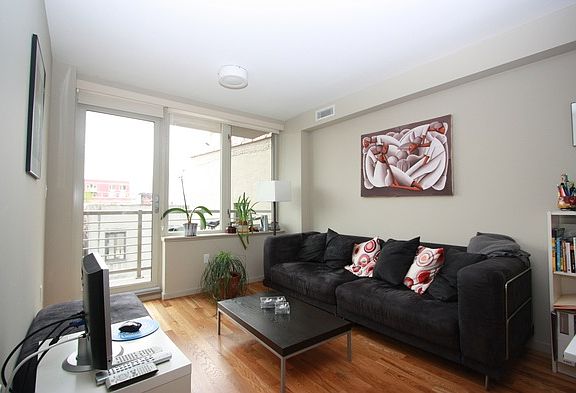 4th image of 170 E 112th St APT 6C