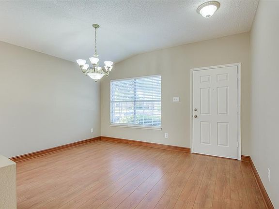 3rd image of 1417 Stella Dr