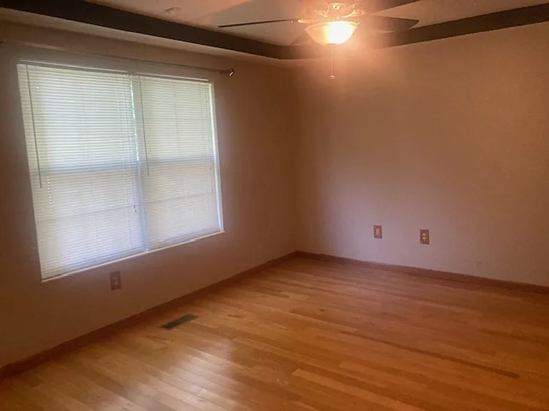 342 Westline Ct — Photo 5