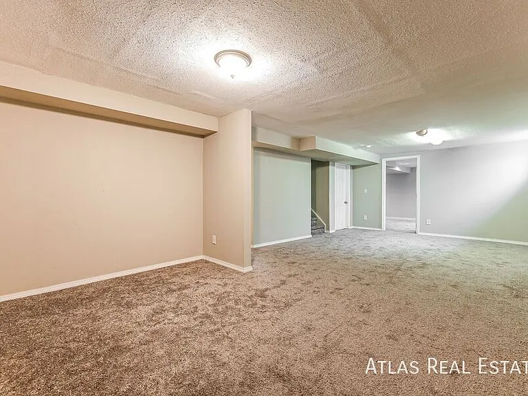 525 Kendall Ct — Photo 12