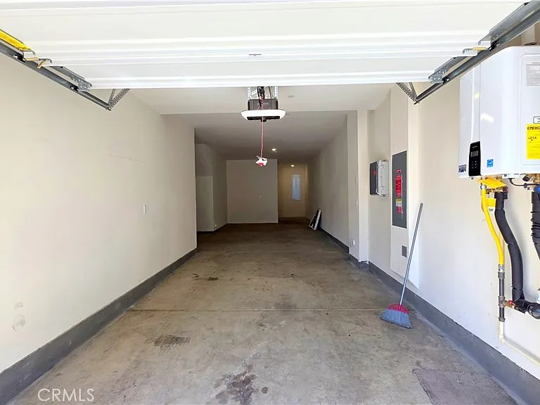 2728 Crozier Ct — Photo 26