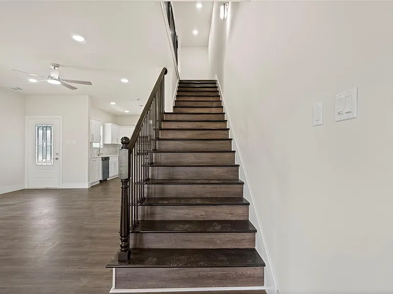 8027 Virgil St — Photo 19