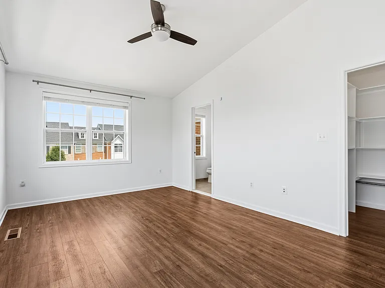 23167 Flora Mure Dr — Photo 9