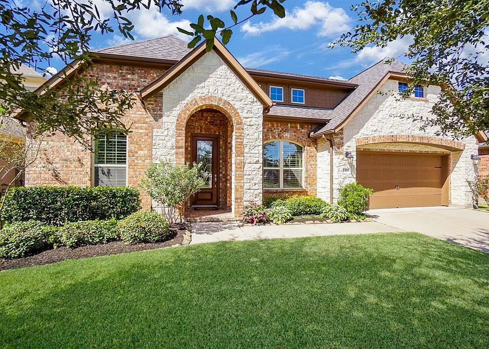 1st image of 3426 Boone Heights Ln
