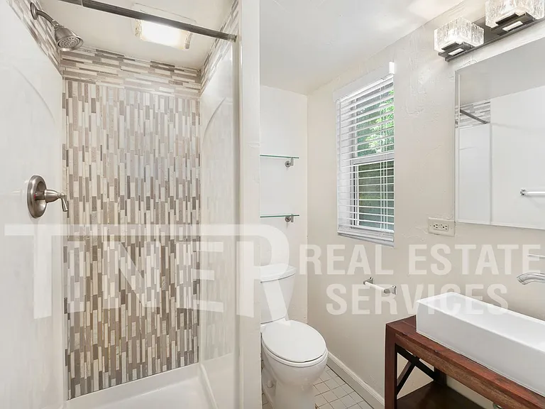 1314 Q St #3 — Photo 14