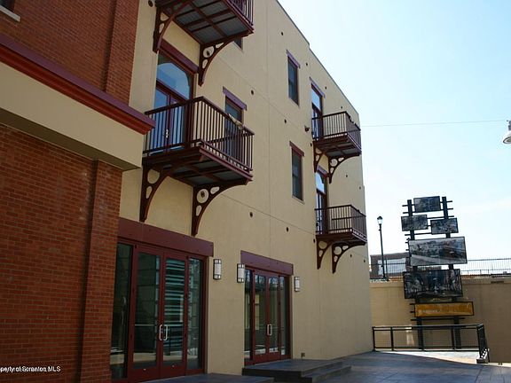 4th image of 529 Bogart Ct Unit 202