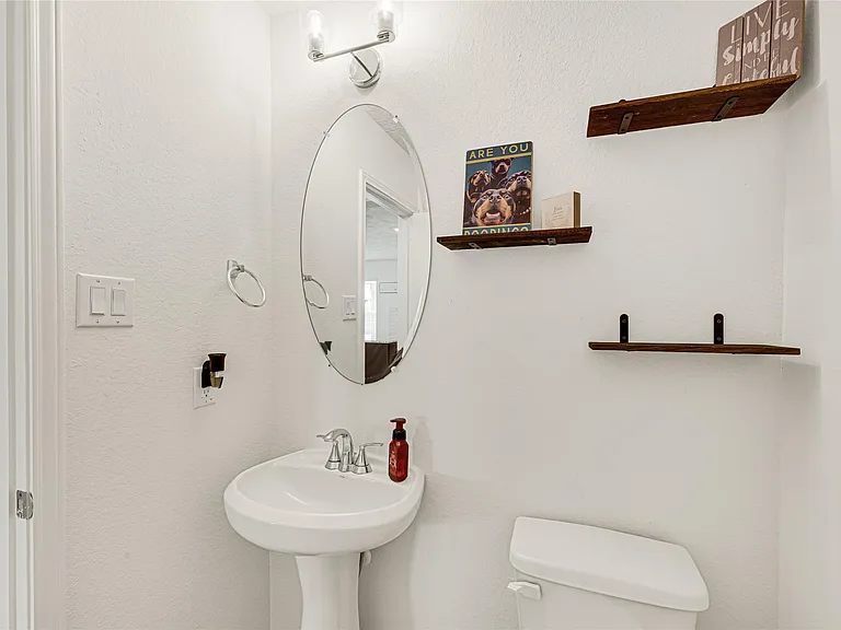 5510 Blackbird Ln — Photo 10