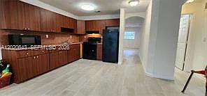 10380 NW 10th Ave — Photo 11