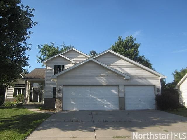 1st image of 1207 Goldfinch Dr