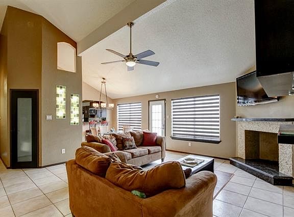 3rd image of 5524 Creekridge Dr