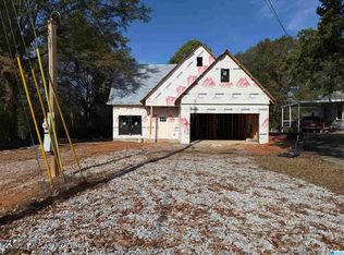 902 6th Ave SW, Alabaster, AL 35007