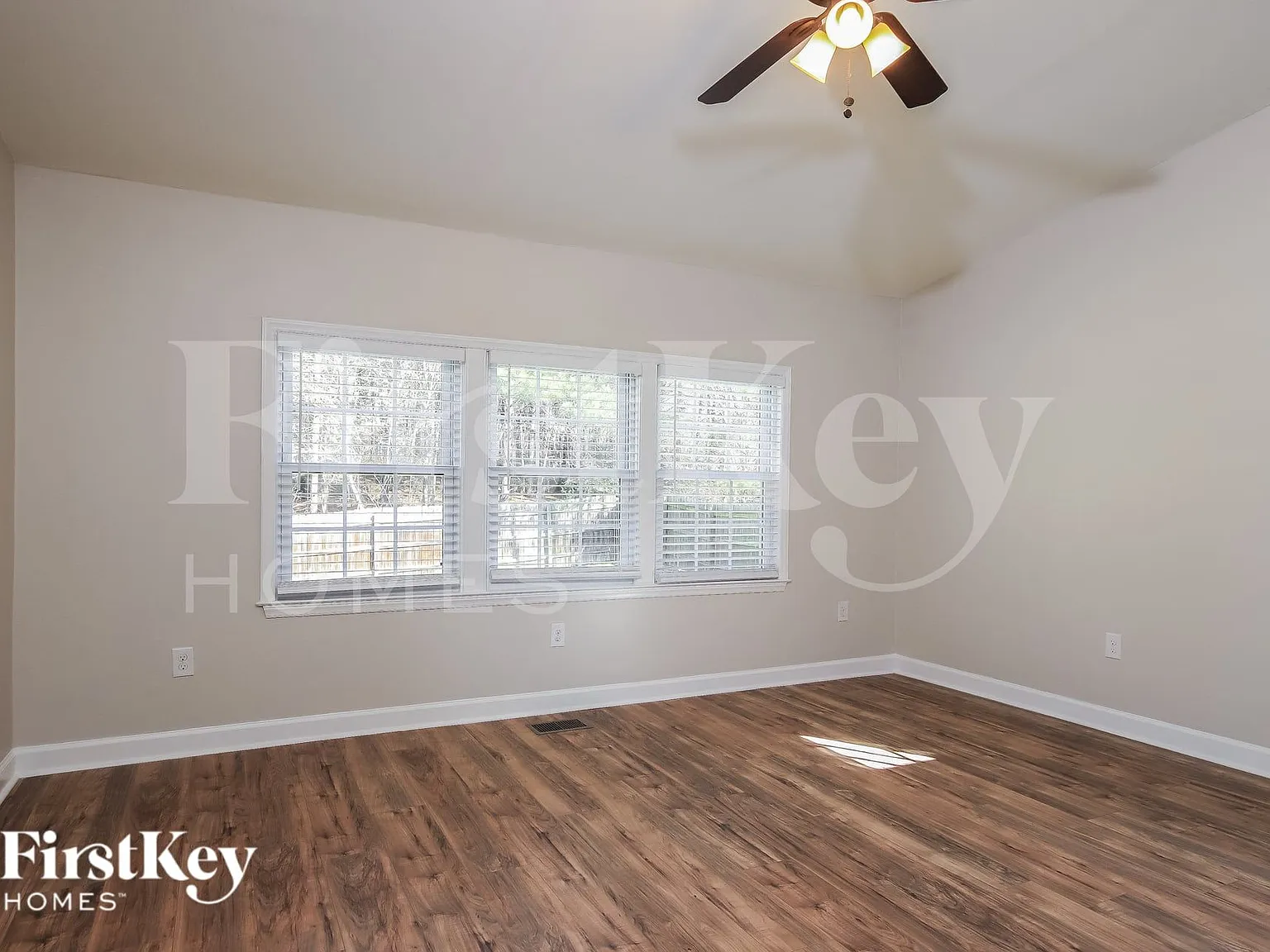 4 bed, 2.0 bath, 1787 sqft, $2,470 — Photo 4