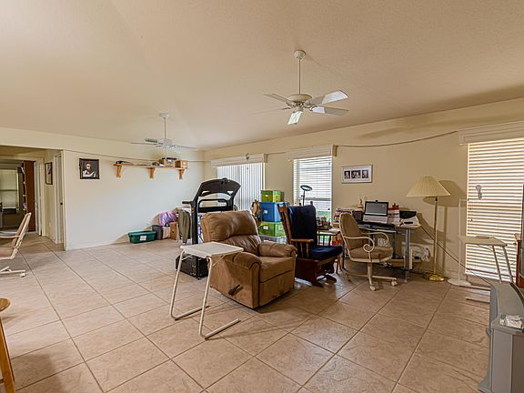 5th image of 6460 NW Friendly Cir