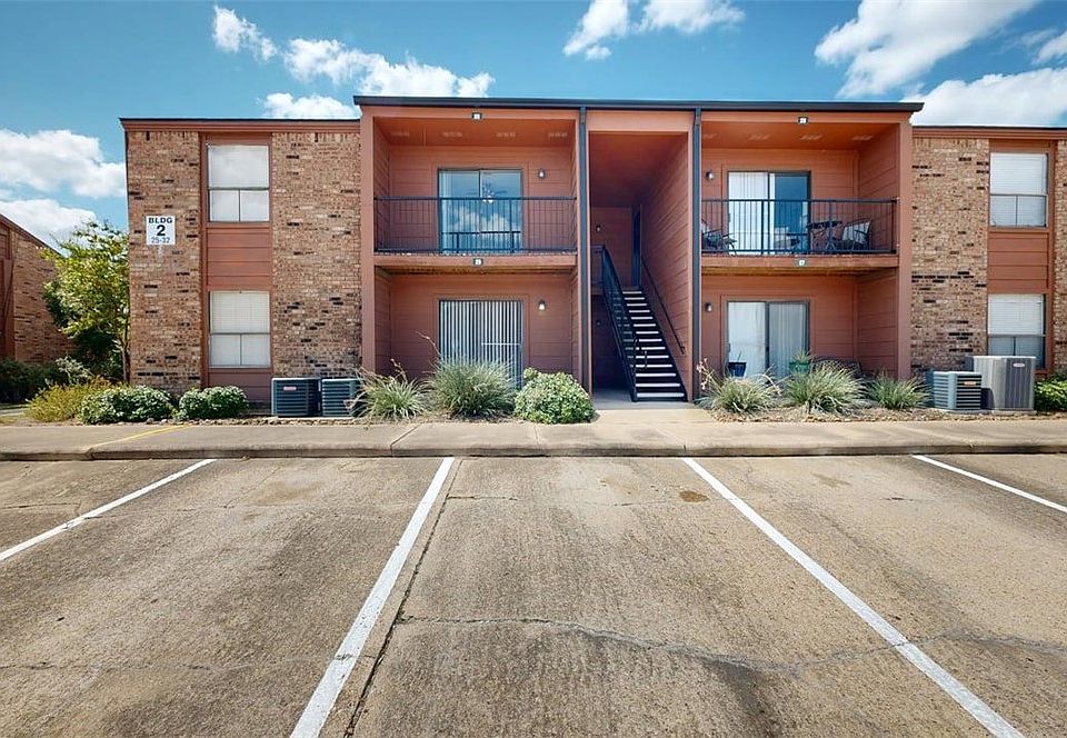 1st image of 904 University Oaks Blvd APT 26