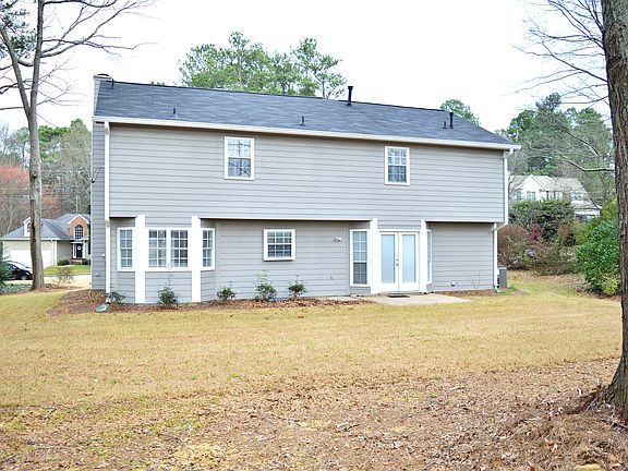 2nd image of 550 Rosewood Trl