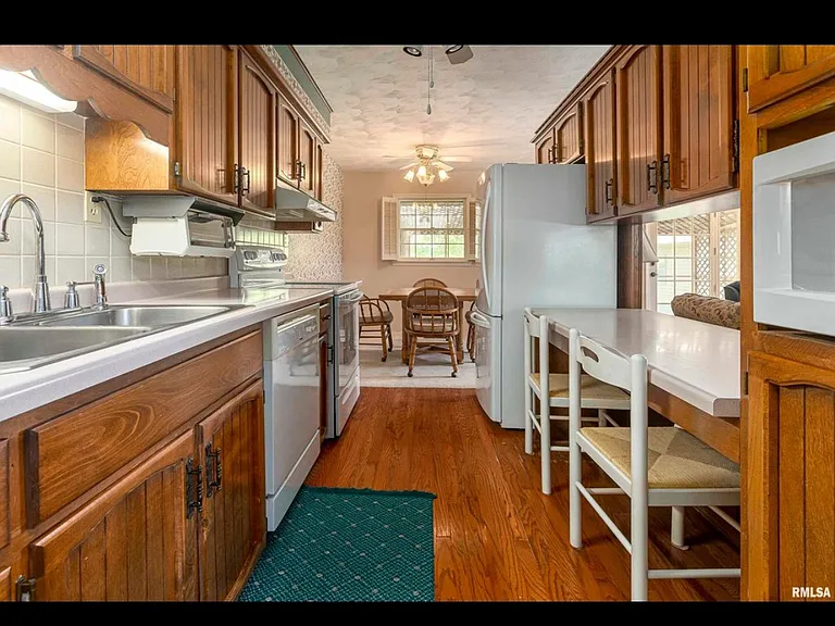 103 Boswell Rd — Photo 13
