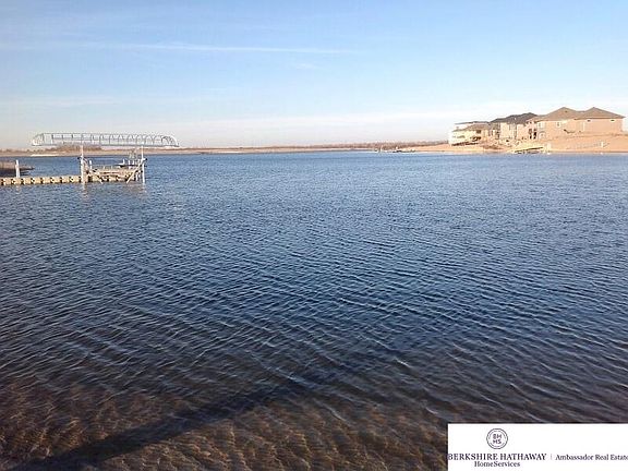 2nd image of 306 Driftwood Ln