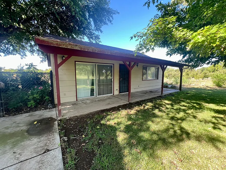 11015 Schafer Ave — Photo 14
