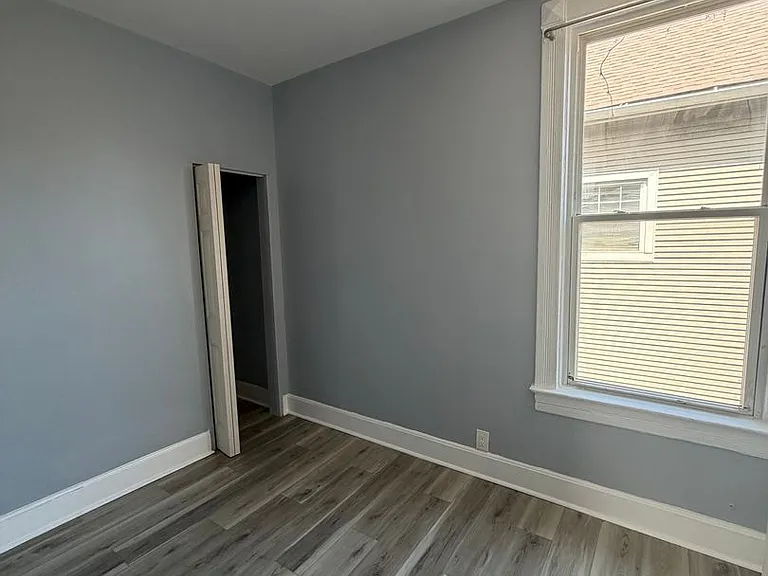 1729 N Whipple St — Photo 7