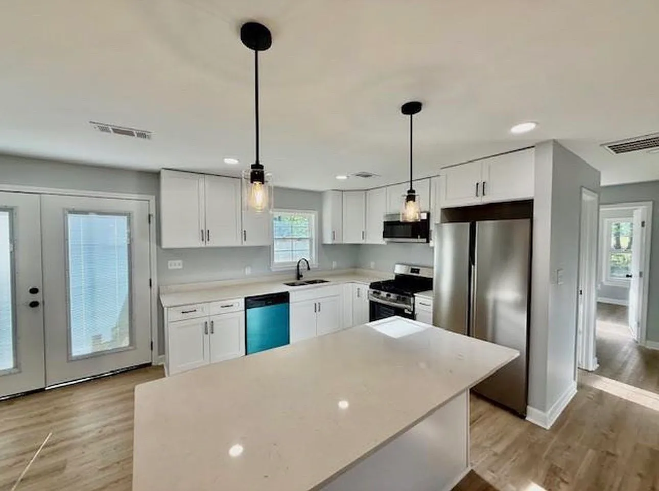 328 Old Airport Rd — Photo 3