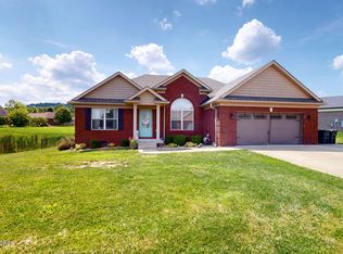 141 Lorenza Cir, Bardstown, KY 40004