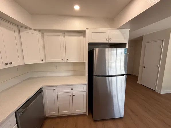 442 W Center St APT 3, Covina, CA 91723