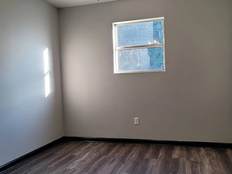 4324 Union Ave — Photo 7