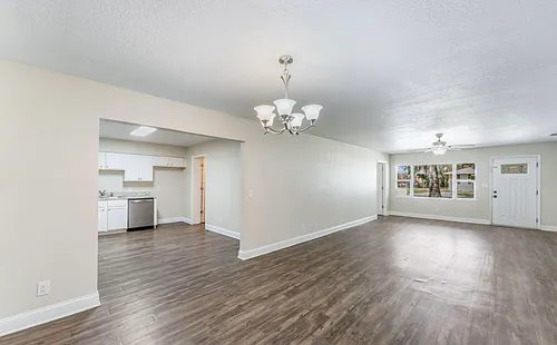 4822 Kingsbury St #1 Photo 1