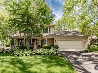 1458 Applegate Dr, Naperville, IL 60565