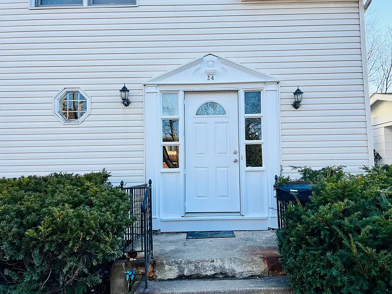 24 Inwood Rd #1 — Photo 11
