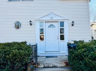 24 Inwood Rd FLOOR 1, Pt Washington, NY 11050