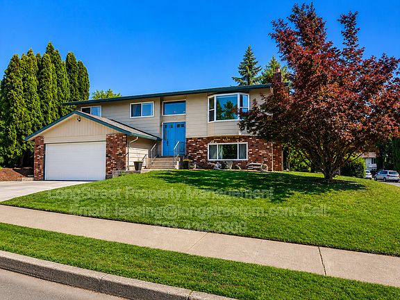 2nd image of 794 SW Orchard Pl