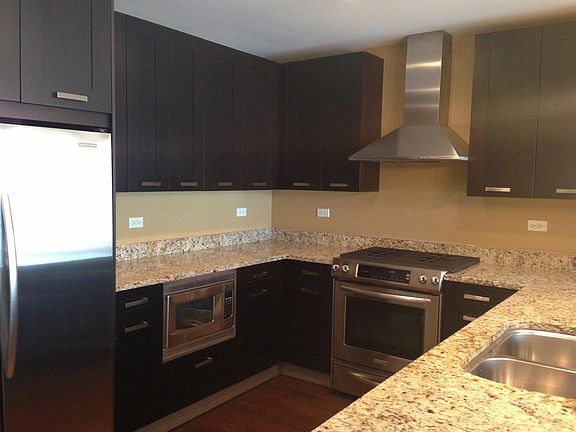 4th image of 240 E Illinois St #130