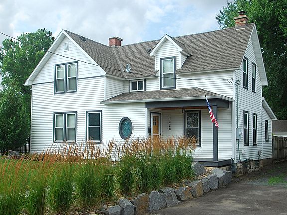 3rd image of 1426 5th St S
