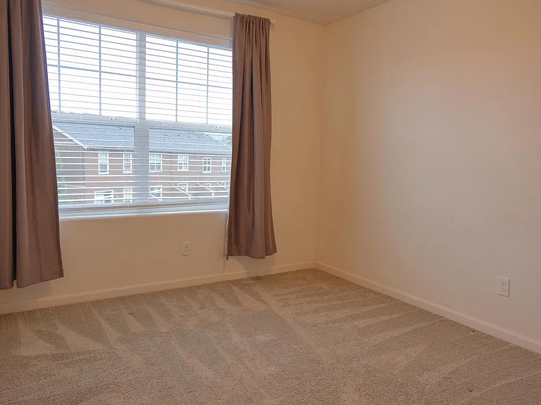 10926 SW Sage Ter — Photo 8