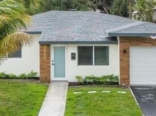 820 NW 10th St, Hallandale Beach, FL 33009
