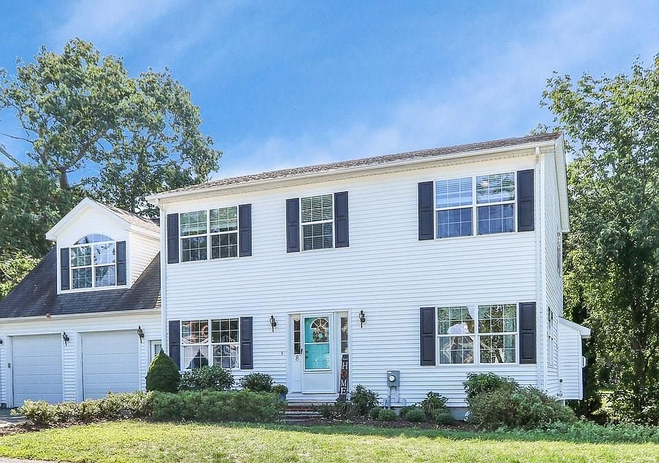 1st image of 8 Autumn Ln