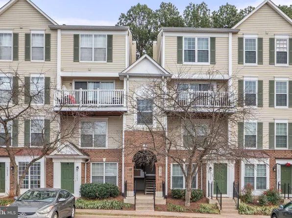 46966 Courtyard Sq Unit 301, Sterling, VA 20164