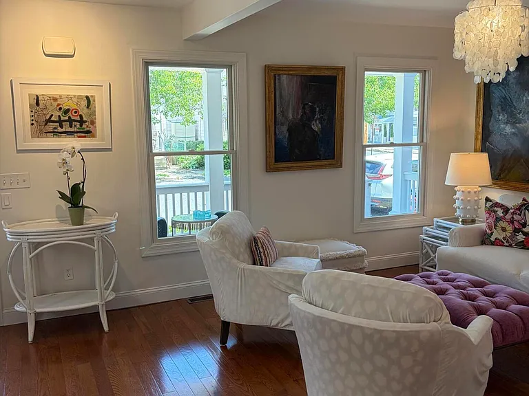 82 Abbott Ave — Photo 10