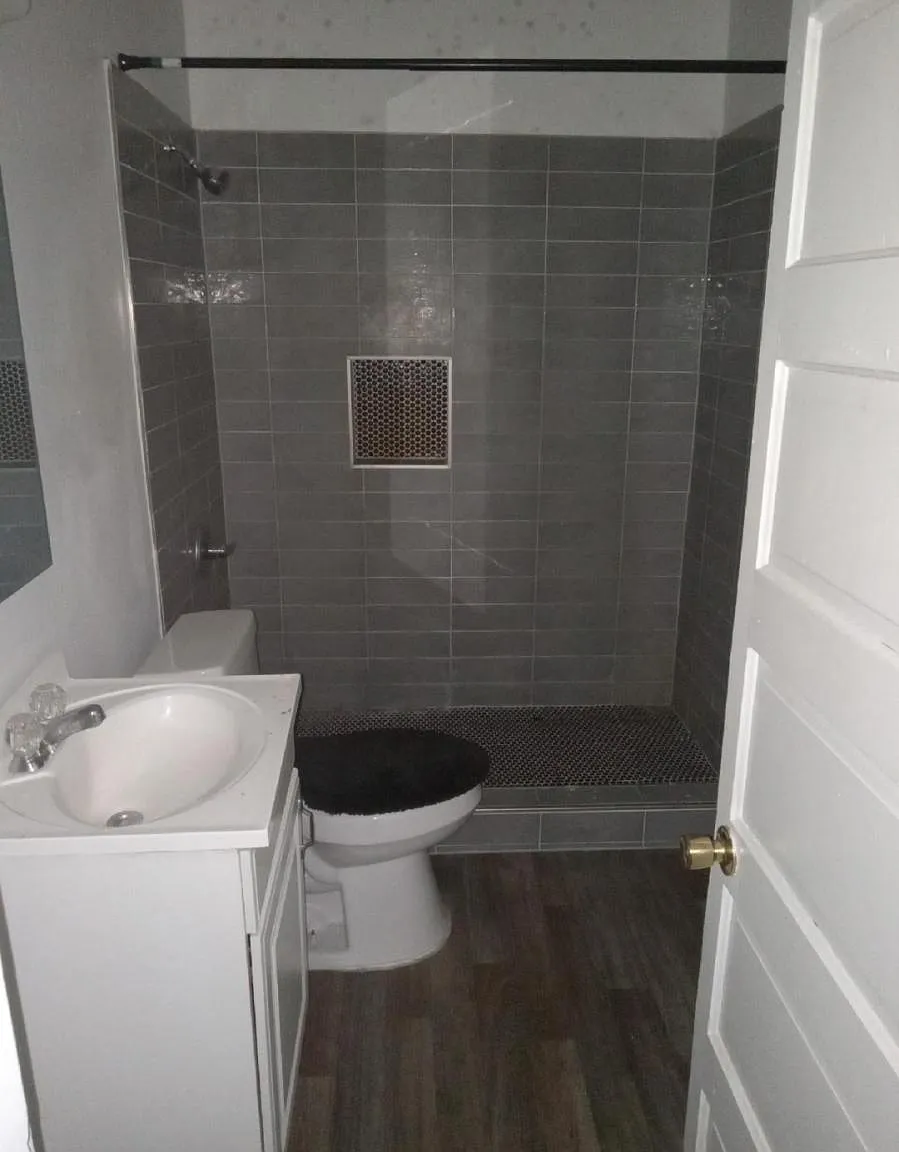 3 bed, 1.5 bath, 1140 sqft, $1,150 — Photo 2