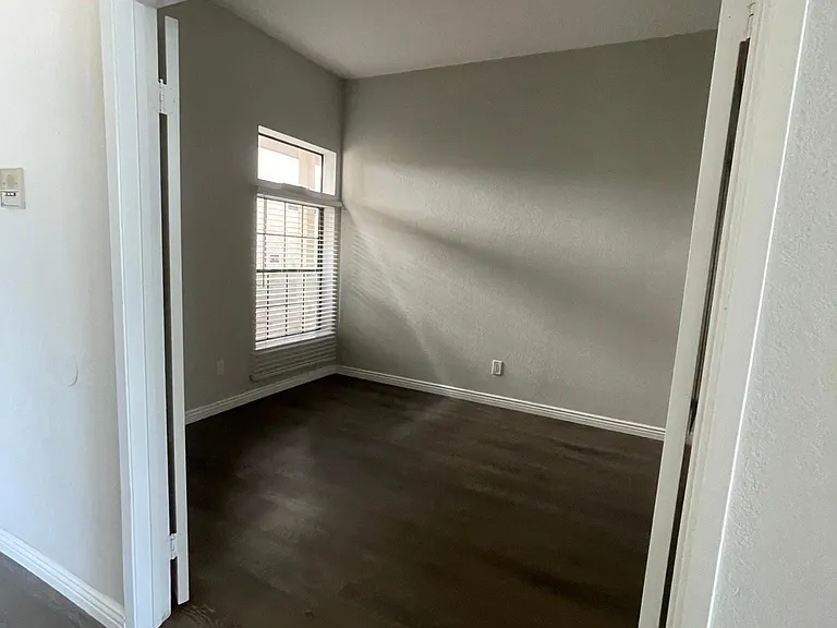 270 Dahlia Ave #10 — Photo 15