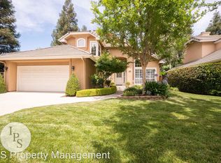 1184 E Province Dr, Fresno, CA 93720