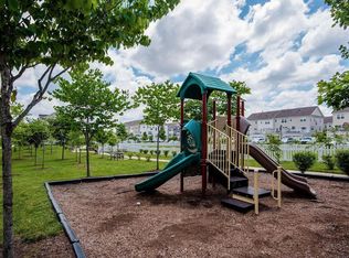 25668 Pleasant Valley Rd, Chantilly, VA 20152